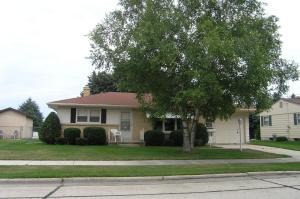 645 S 31st St., Manitowoc, WI 54220