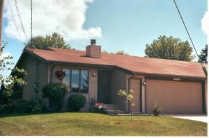 2231 Paul Rd., Manitowoc, WI 54220