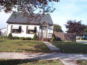 3002 Coolidge Pl., Manitowoc, WI 54220