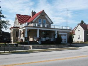 146 W Main St, Mishicot, WI 54228