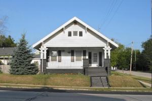 1402 S 10th St., Manitowoc, WI 54220