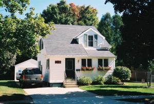 509 S 26th St., Manitowoc, WI 54220