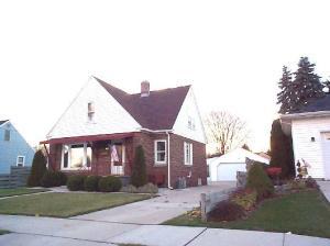 1526 S 23rd St., Manitowoc, WI 54220