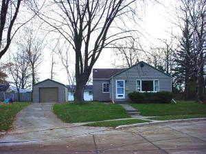 809 Redfin Ct., Manitowoc, WI 54220