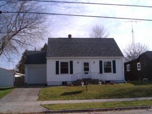1211 N 21st St., Manitowoc, WI 54220