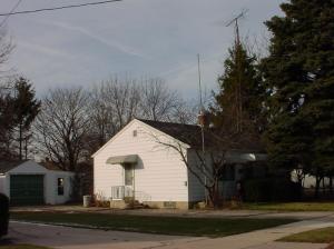 1418 S 31st St., Manitowoc, WI 54220
