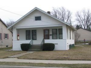 915 Summit St., Manitowoc, WI 54220