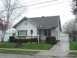 1212 N 11th St., Manitowoc, WI 54220
