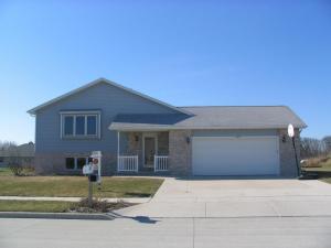 5011 Roneta Ln., Manitowoc, WI 54220