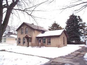 1123 S 7th St., Manitowoc, WI 54220
