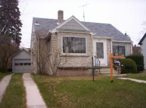 829 Dewey St., Manitowoc, WI 54220