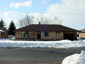 1344 S 25th St., Manitowoc, WI 54220