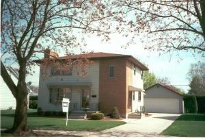 1504 Cherry Rd., Manitowoc, WI 54220