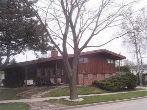 725 Flambeau St., Manitowoc, WI 54220