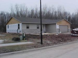 2201 Virginia Dr., Manitowoc, WI 54220