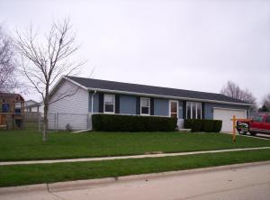 2135 S 13th St., Manitowoc, WI 54220