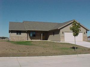 5018 Elmer Ln., Manitowoc, WI 54220