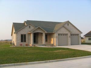 1010 Sarah Miles Ln., Manitowoc, WI 54220