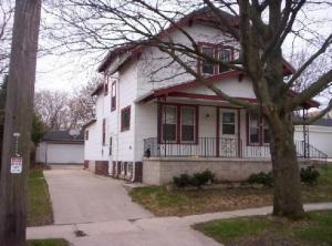 915 Columbus St, Manitowoc, WI 54220