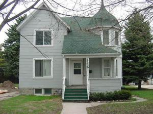 1125 S 7th St, Manitowoc, WI 54220
