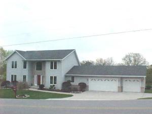 1601 Skyline Dr., Manitowoc, WI 54220