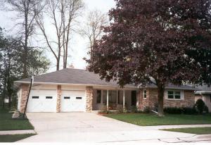 2122 Granger Rd., Manitowoc, WI 54220