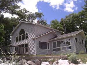11311 Lake Dr., Two Rivers, WI 54241