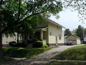 1409 Columbus St., Manitowoc, WI 54220
