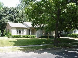 2238 Fairmont, Manitowoc, WI 54220