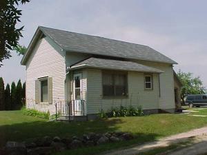 315 W Main St., Mishicot, WI 54228