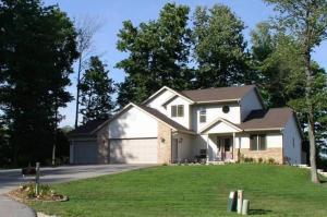 3315 Cimarron Ct., Manitowoc, WI 54220