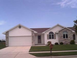 2312 Virginia Dr., Manitowoc, WI 54220