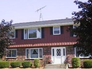 2922 39th St, Two Rivers, WI 54241