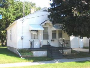 1401 S 20th St., Manitowoc, WI 54220