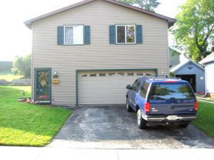 839 Dewey St., Manitowoc, WI 54220