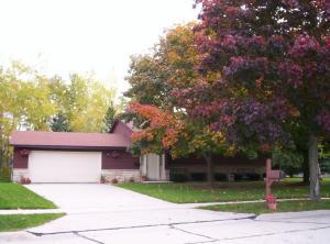 1417 Lee Cir., Manitowoc, WI 54220