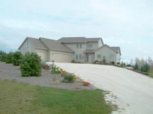 10111 Lakeshore Rd., Newton, WI 53063