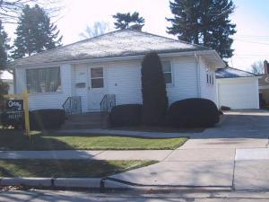 1407 Hillcrest, Manitowoc, WI 54220