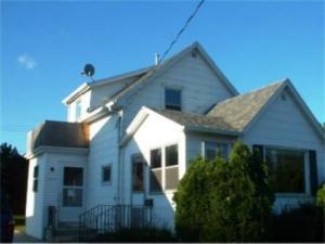 1413 Nagle Ave., Manitowoc, WI 54220