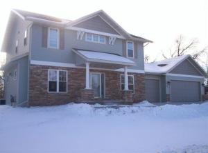 733 Northwoods Ct., Manitowoc, WI 54220