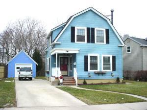 424 Riverview Dr., Manitowoc, WI 54220