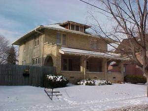 820 N 6th St., Manitowoc, WI 54220