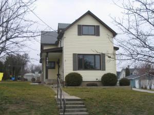 1410 S 11th St., Manitowoc, WI 54220