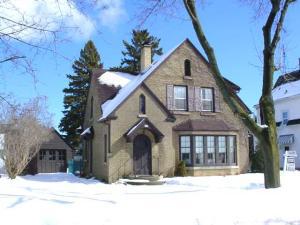 935 N 12th St., Manitowoc, WI 54220