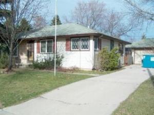 1429 N 10th St., Manitowoc, WI 54220