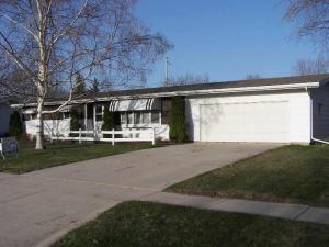 1337 Kellner St., Manitowoc, WI 54220