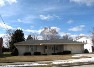 1692 Atlanta Cir., Manitowoc, WI 54220