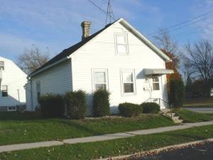 1143 S 23rd St., Manitowoc, WI 54220