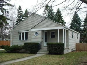 2118 Fairmont St., Manitowoc, WI 54220