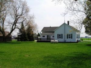 11805 Saxonburg Rd, Mishicot, WI 54228